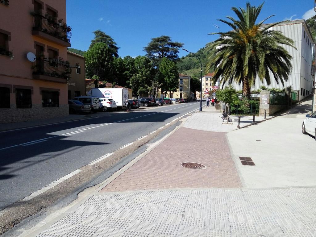 Hotel Rural Martin Banos De Montemayor Exterior photo